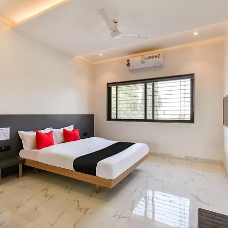 Capital O 71866 Hotel Ansh Aurangābād Exterior foto