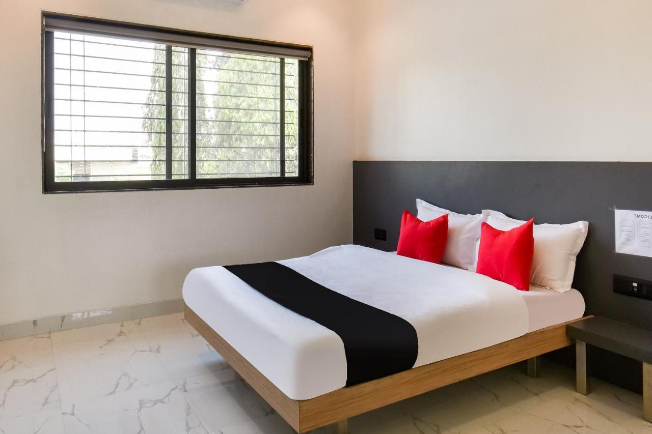 Capital O 71866 Hotel Ansh Aurangābād Exterior foto